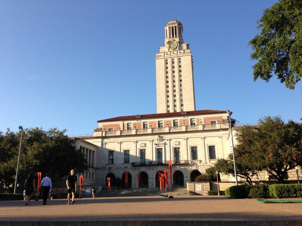 What are some popular colleges in Texas?