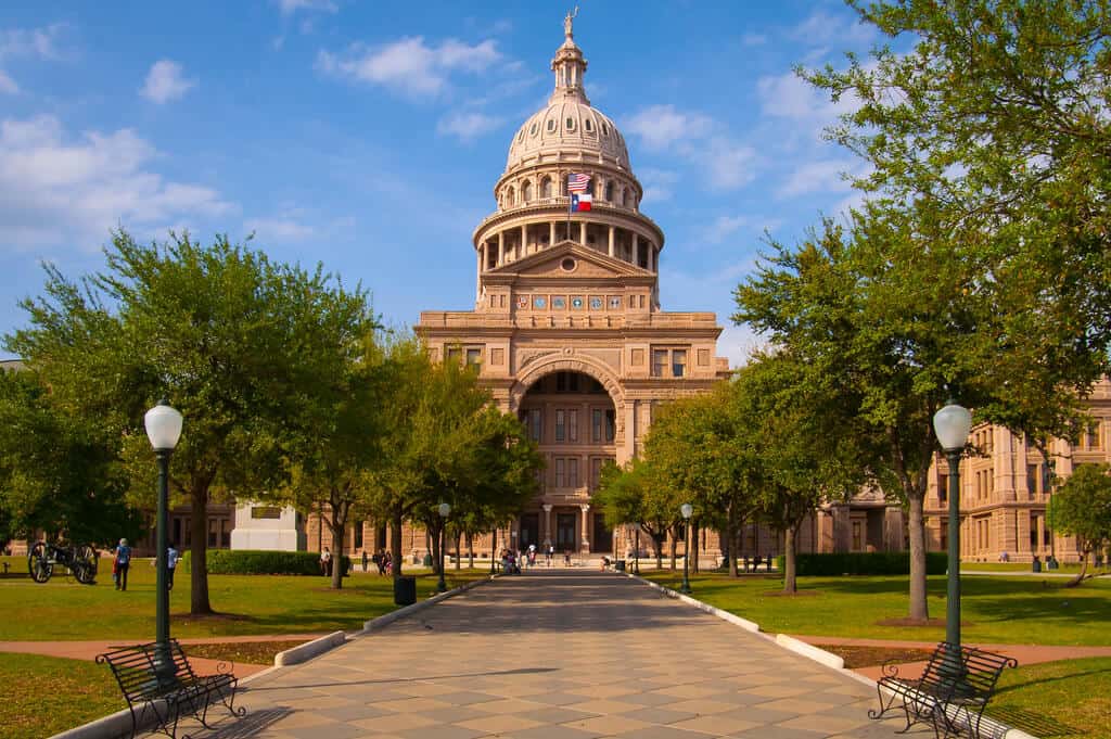 tour the capitol free fun things to do in austin