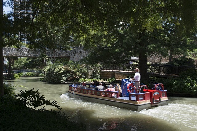 River barge ride things to do in san antonio