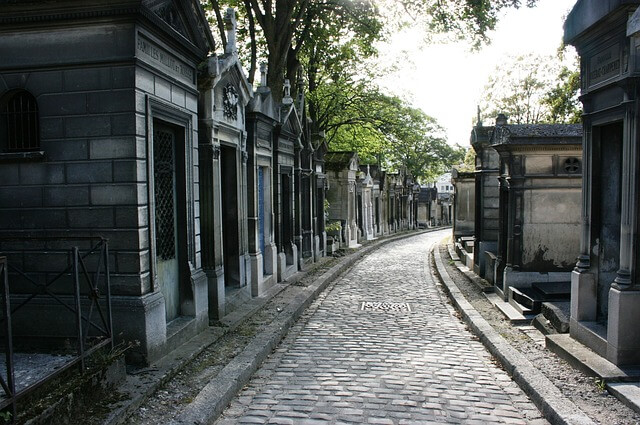 Pere Lachaise Cemetery Path