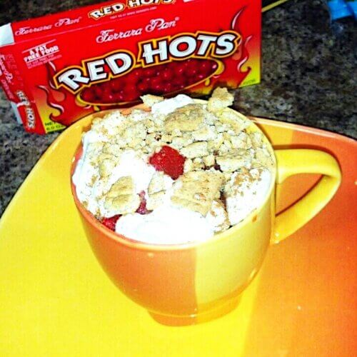 http://www.myprettybrownblog.com/2012/11/red-hot-apple-pie-in-a-what-a-mug/