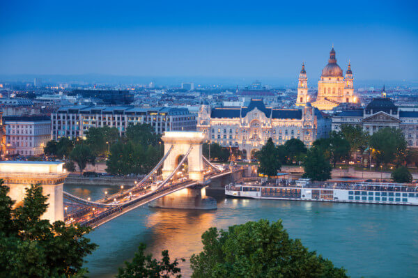 Chain Bridge, St. Stephen's Basilica in Budapest