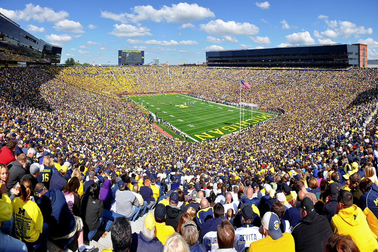 1280px-Michigan_Stadium_2011