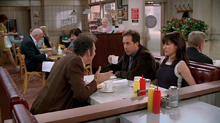 https://www.collegemagazine.com/wp-content/uploads/2015/06/seinfeld_reunion_sets_056_s1.jpg