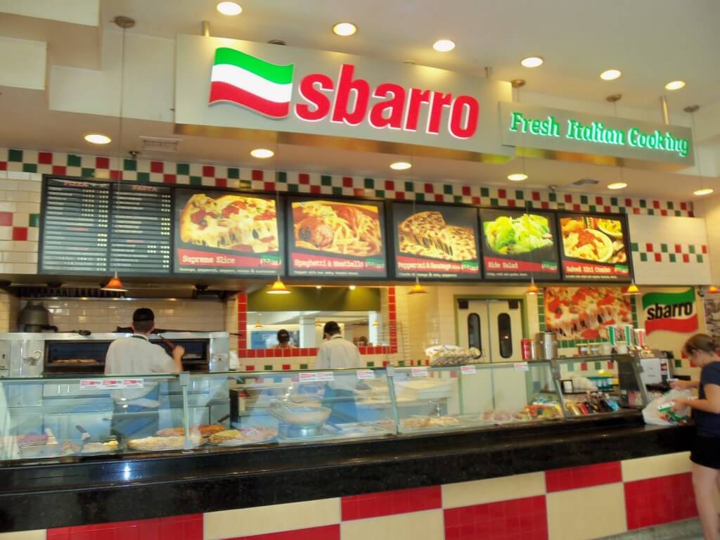 http://burgersdogspizza.com/wp-content/uploads/2014/03/sbarro2.jpg