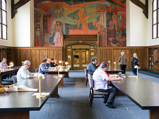 UF students study in the quiet Smathers library