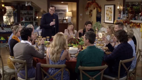 family dinner thanksgiving