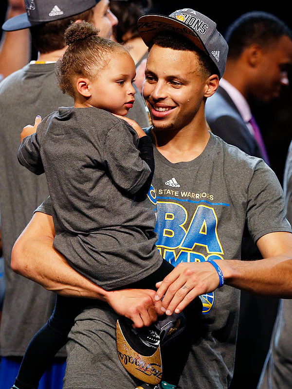 riley-curry-600x800