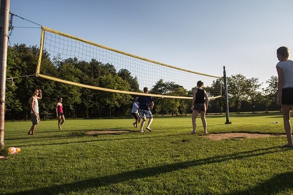 play volleyball outside in walla walla valley