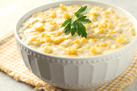 creamed corn is an easy Thanksgiving side dish to cook