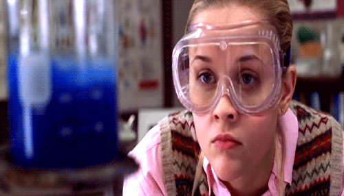 Reese Witherspoon in chemistry class