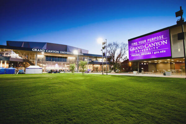 Grand Canyon University arena packs crowds in the winter.