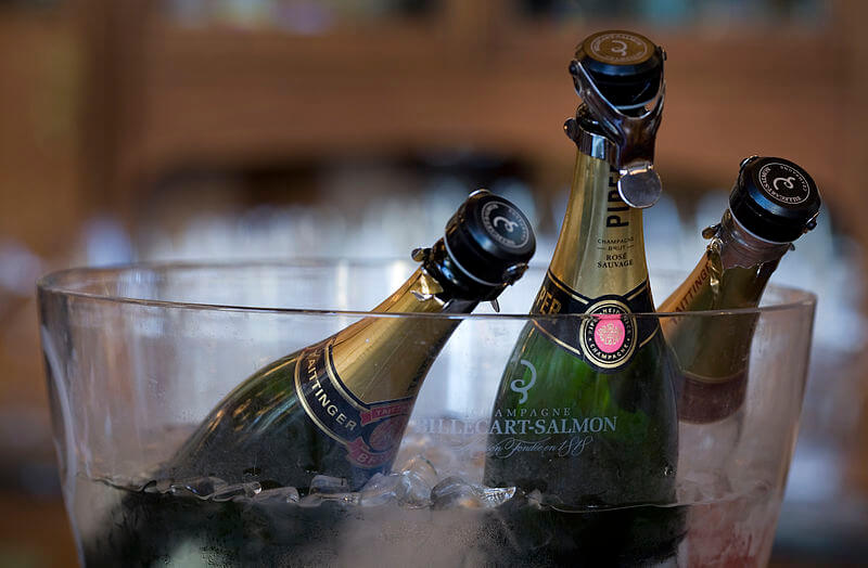 get a free bottle go champagne from cantina when you turn 21