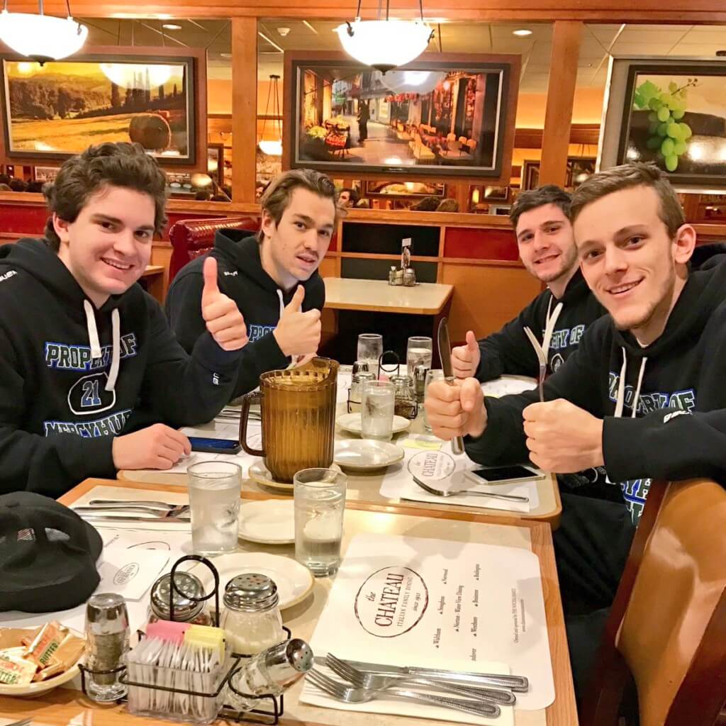 new media internship interns grab a bite to eat together