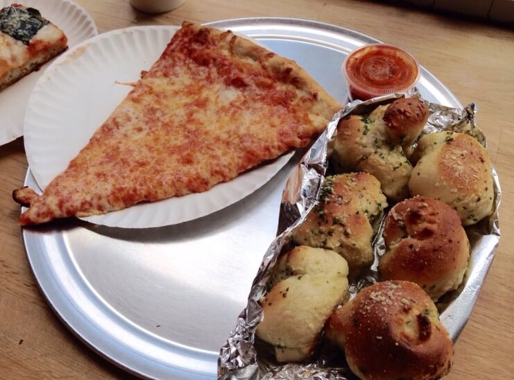 Looking for the best pizza around GW? Head to Wiseguys.
