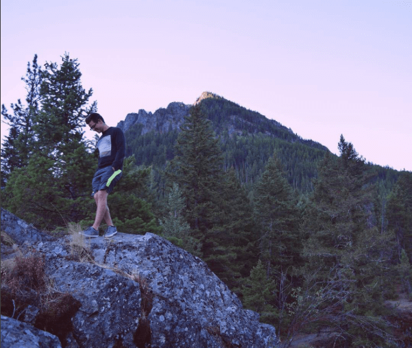 mountains capture the PNW aesthetic