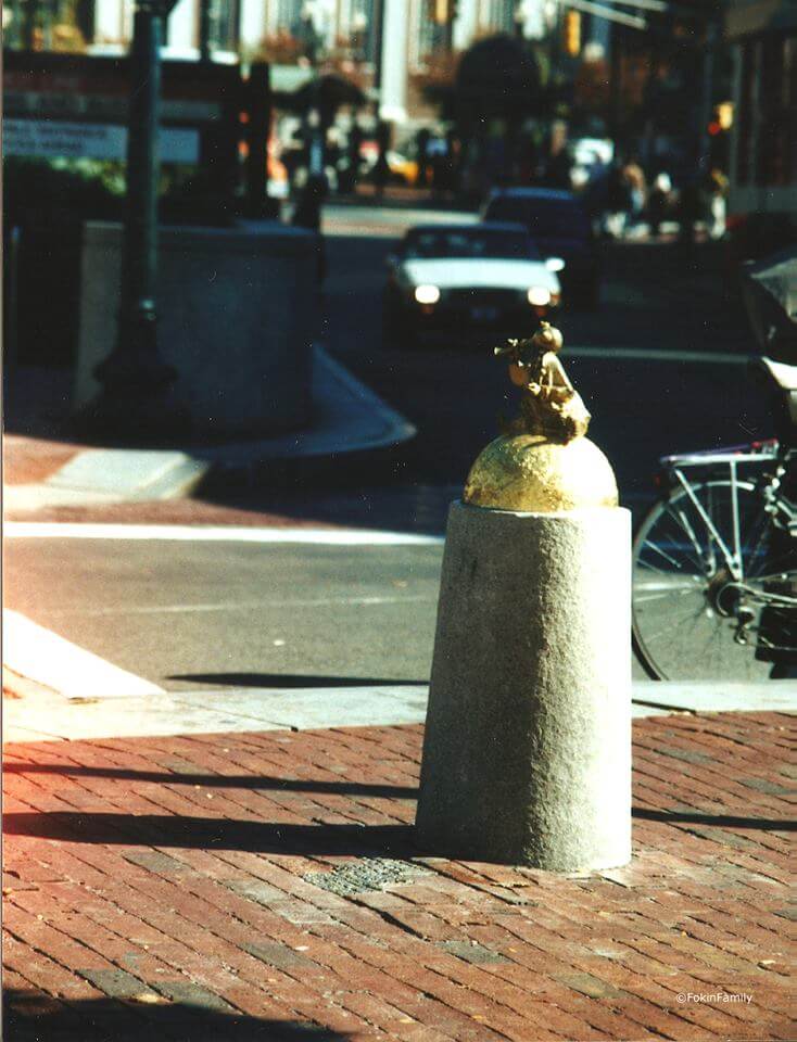 Boston statue DooDoo