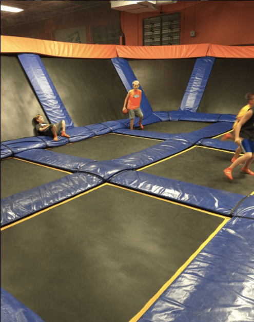 skyzone trampoline park lexington