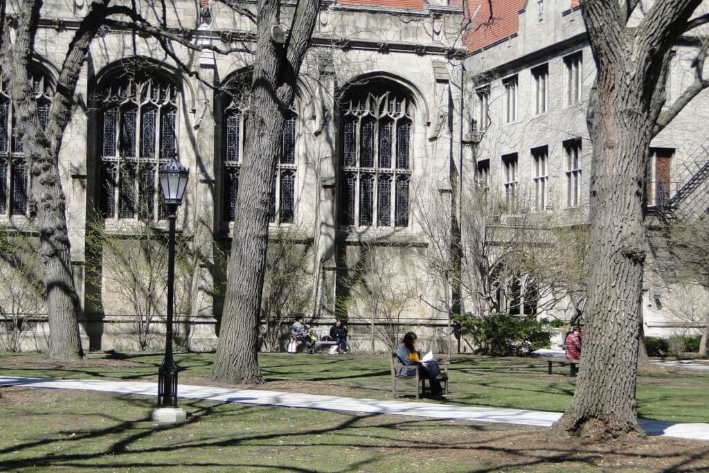 University of Chicago best colleges for extroverts