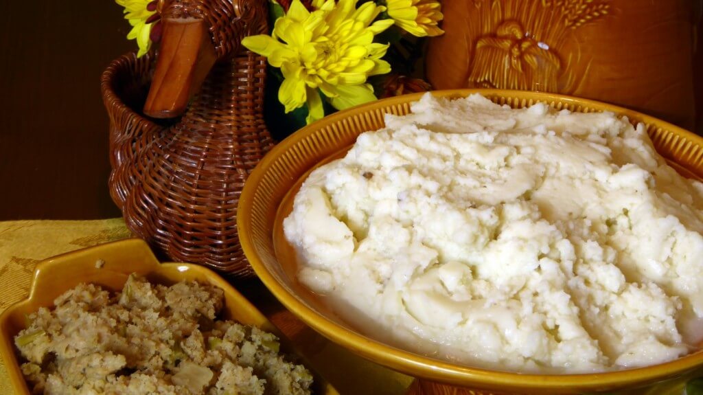 mashed potatoes thanksgiving dinner