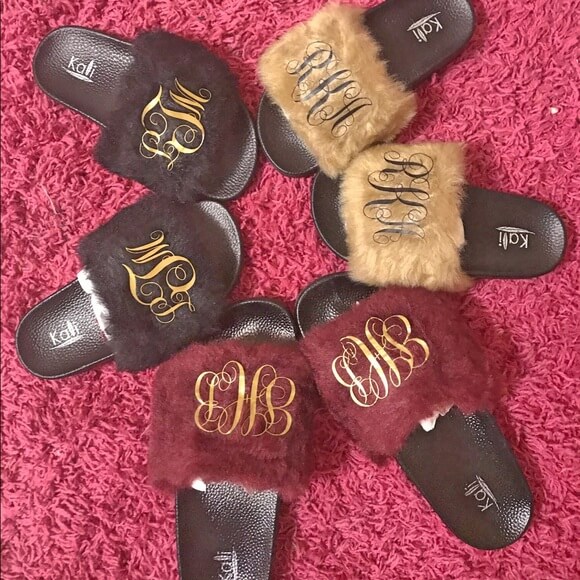 monogrammed gifts slide