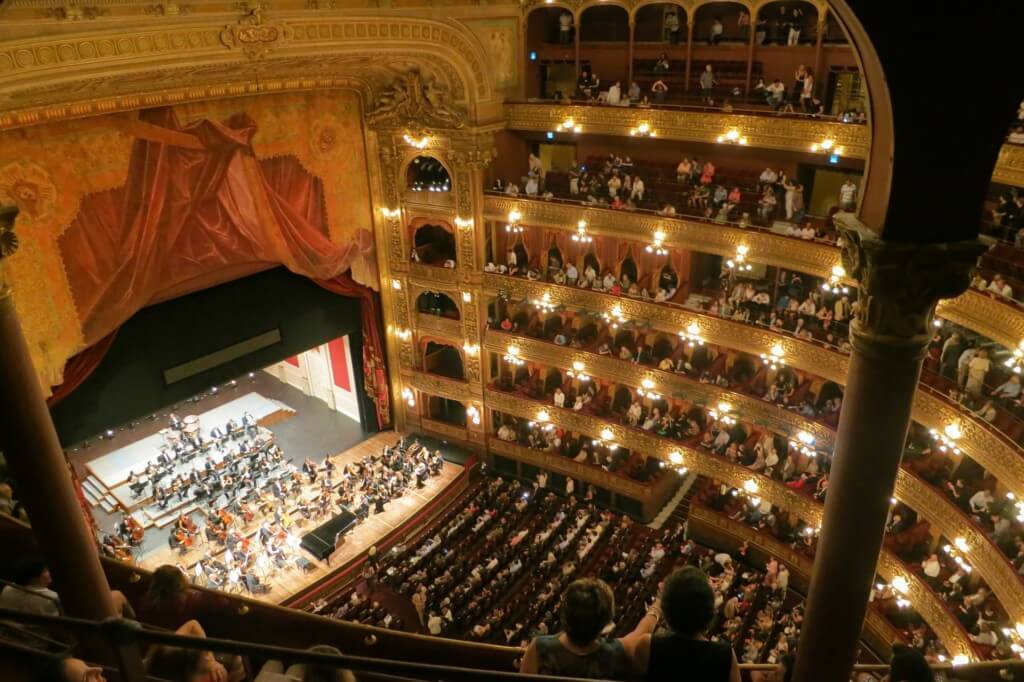 opera things to do in buenos aires