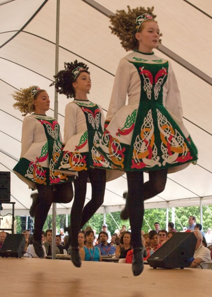 saint patrick's day dancers