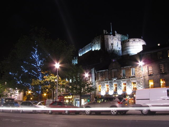 Pubs Nightlife things to do in Edinburgh Scotland