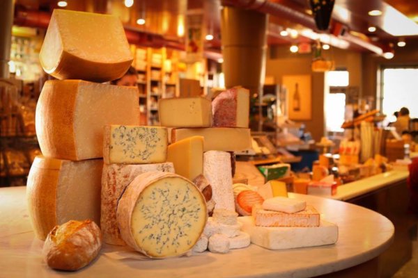 things to do in williamsburg cheese shop