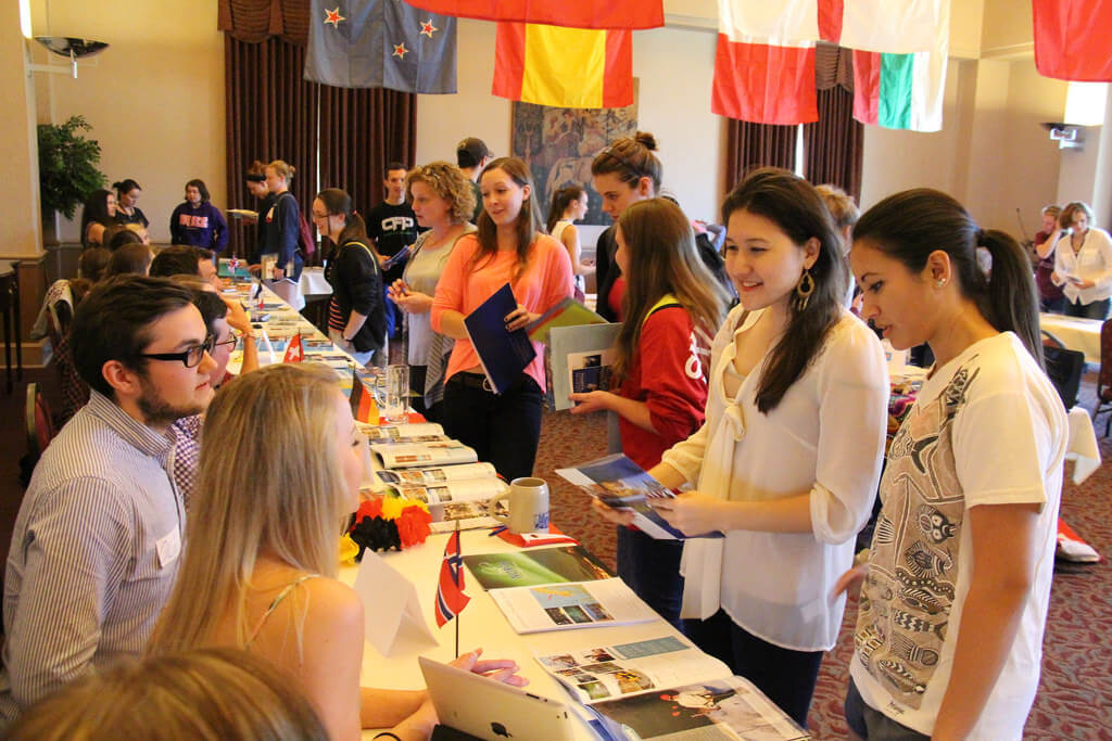 college clubs, club fair