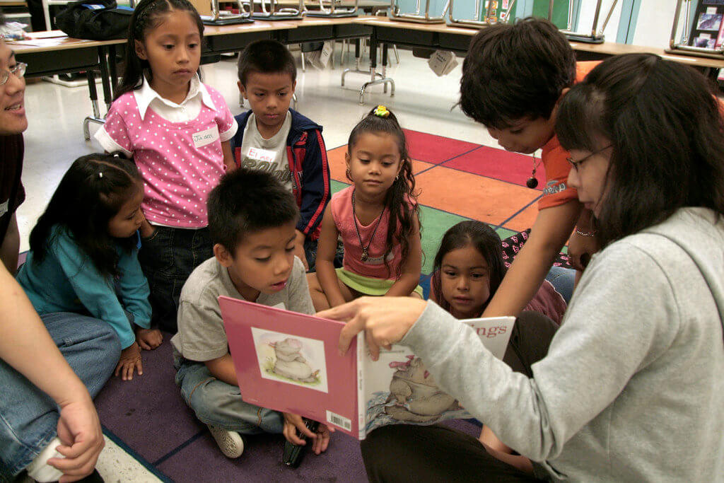 Reading to Kids at Esperanza School