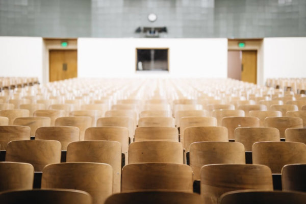 student tips- empty lecture hall