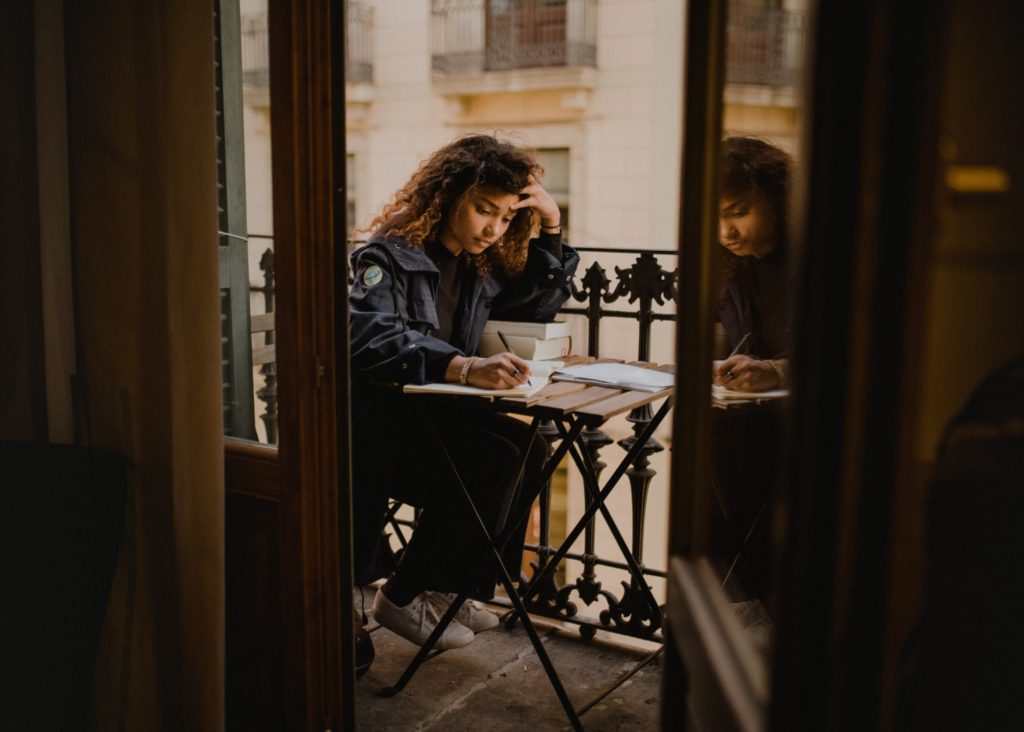 writing on balcony english major