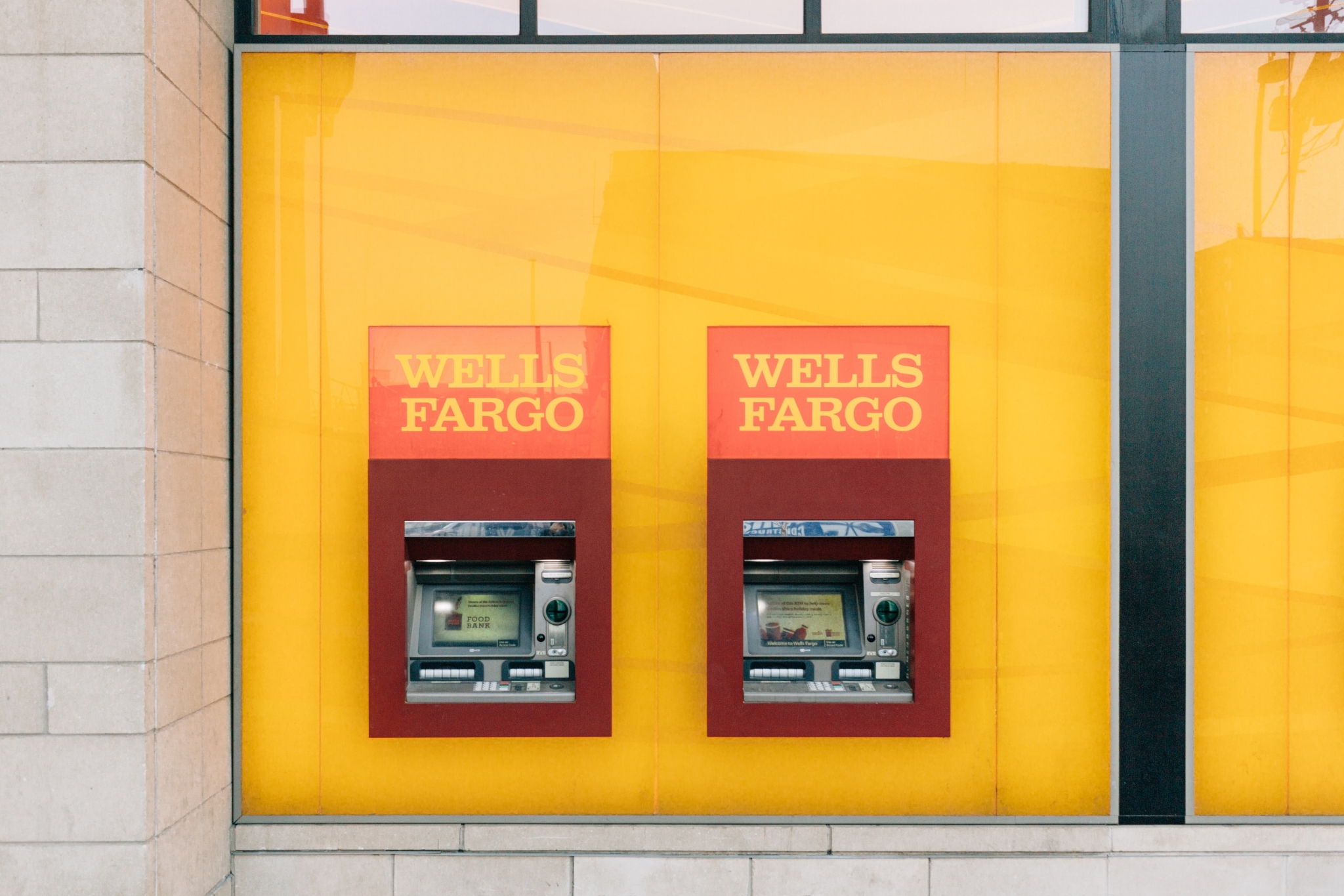 wells fargo atms