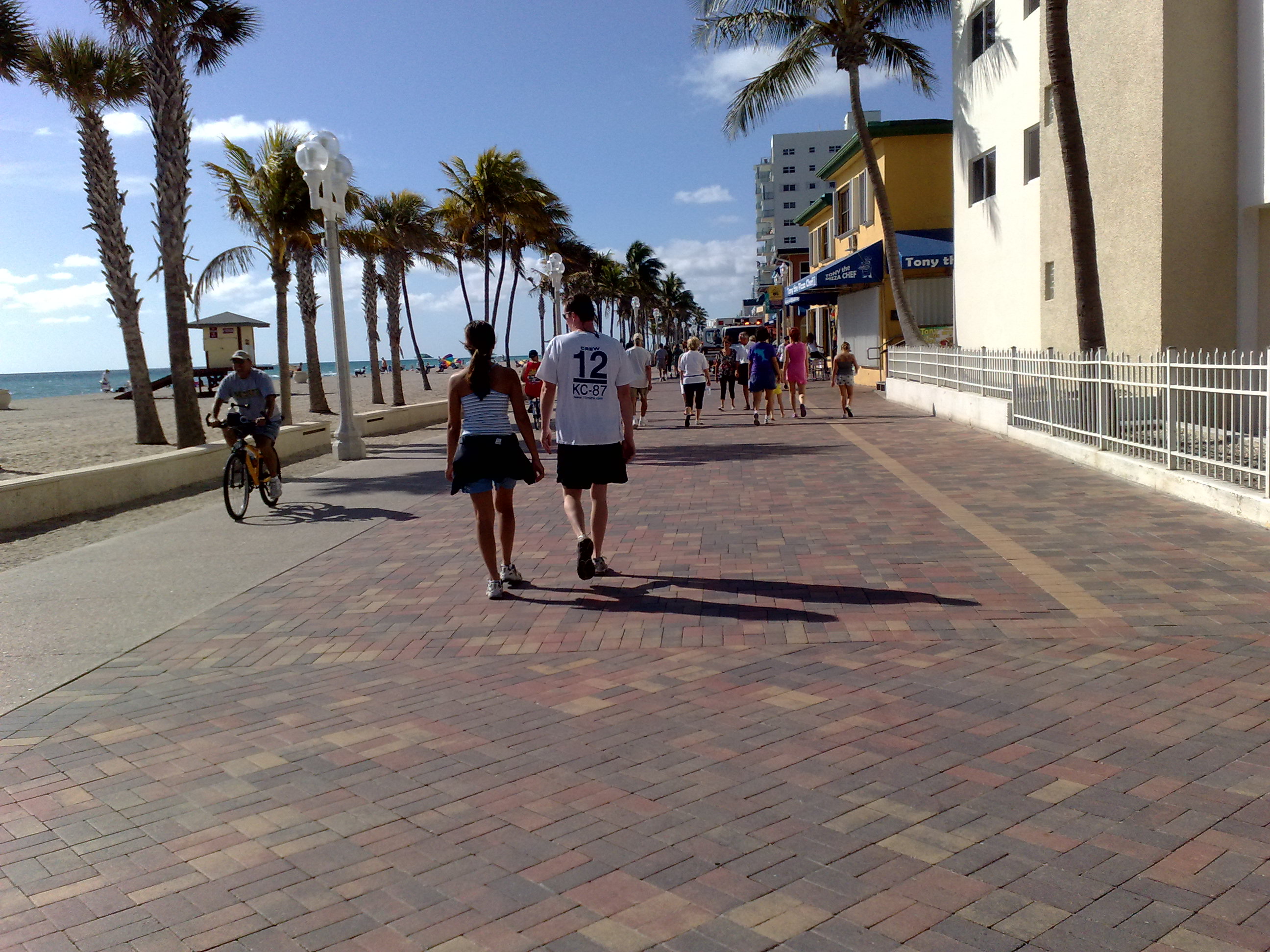 things to do Hollywood, Florida boardwalk by beach