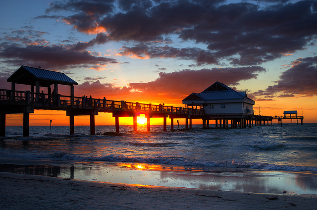 pier with sunset things to do in clearwater