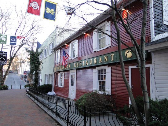 picture of Tavern from outside.