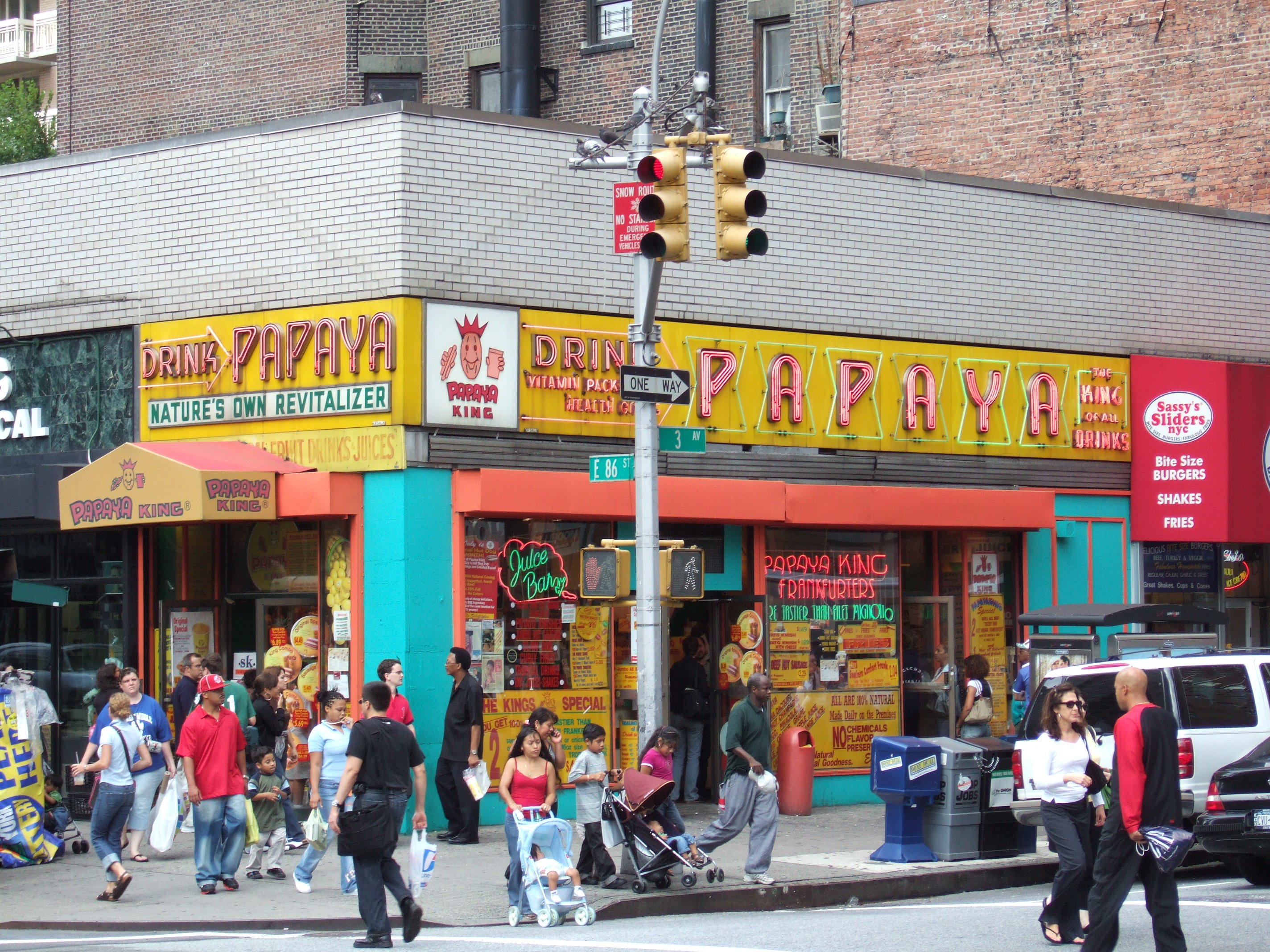 papaya king upper east side