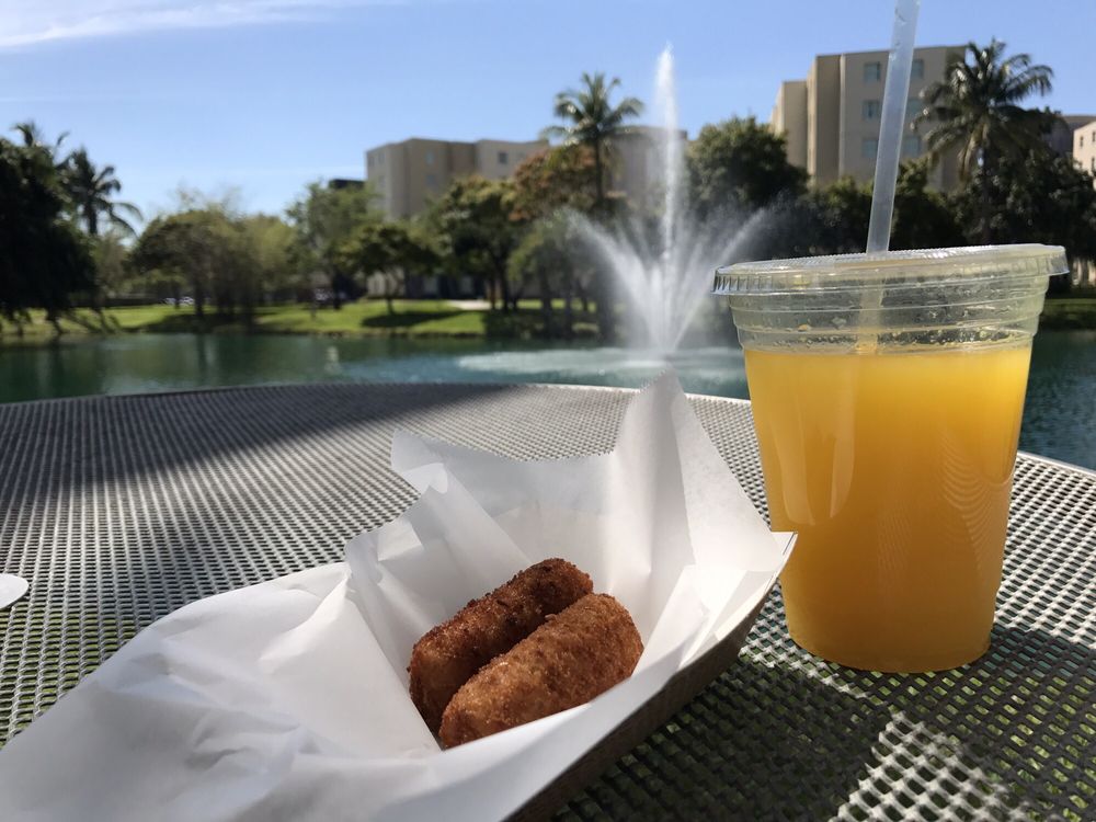 FIU snack spots