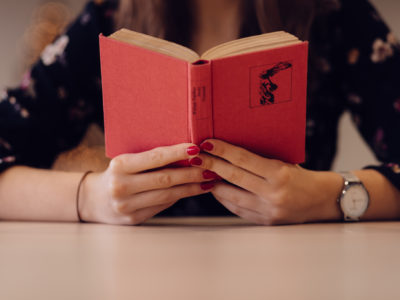 girl reading