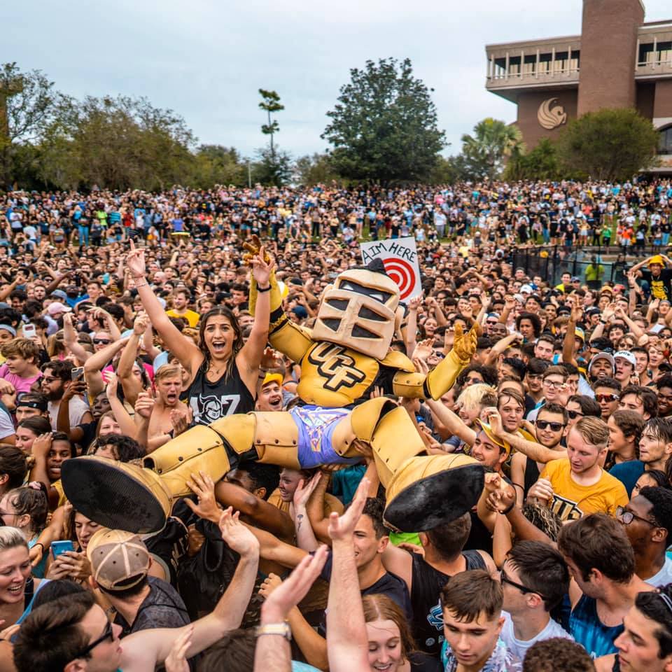 College Magazine ⋆ 21 Things to Do Before Graduating From UCF ⋆