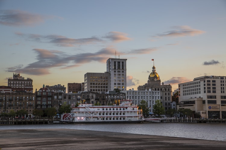 savannah river boat queen