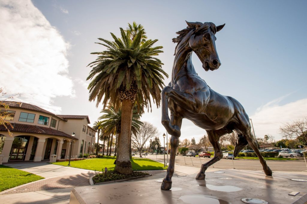 horse statue