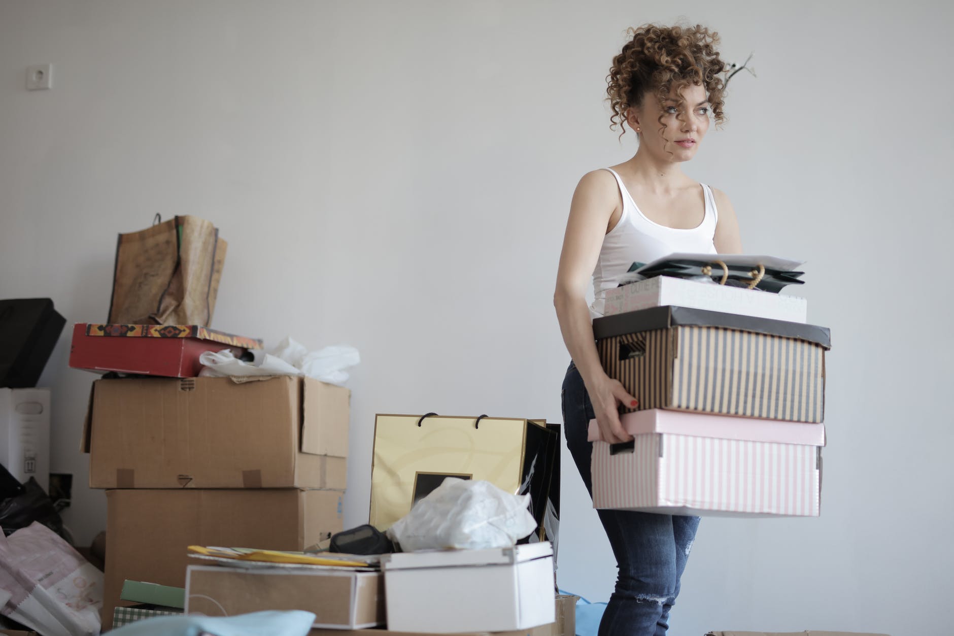 Woman with moving boes