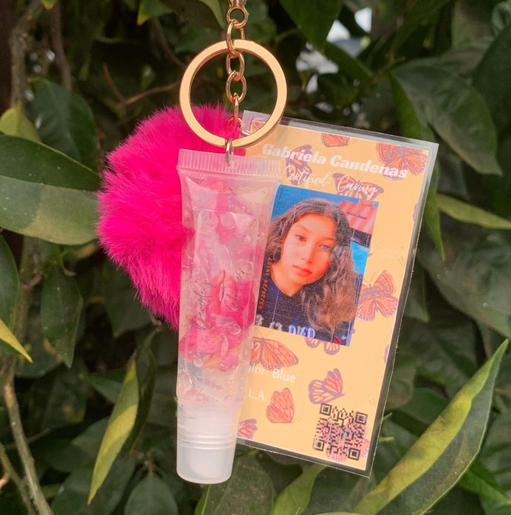 Someone is selling shawty passes as gifts. A shawty pass is attached to a keychain in the image.