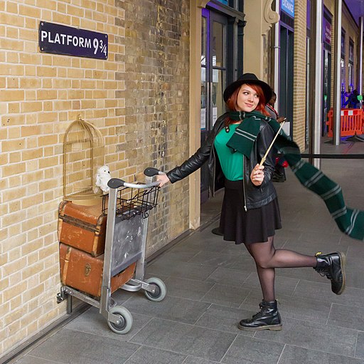 things to do in london - king's cross harry potter platform