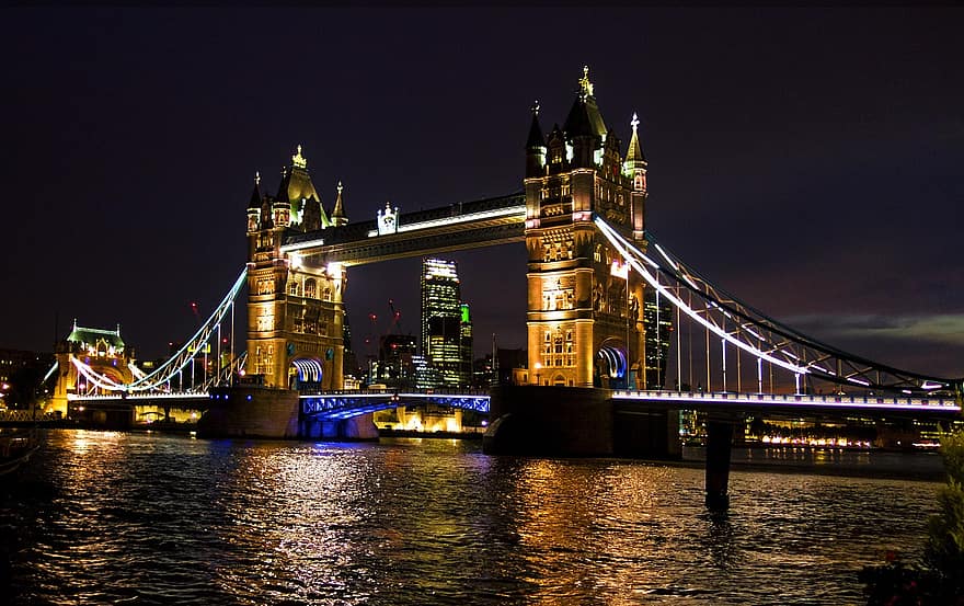 tower bridge