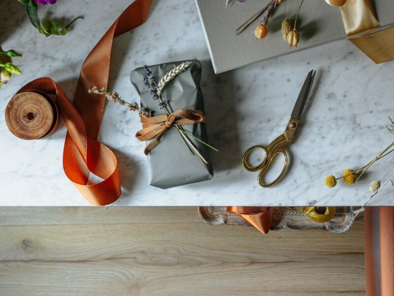 10 DIY Gifts for Parents If You're Broke AF