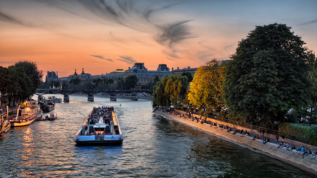 Photo of a river cruise on The Seine in Paris
