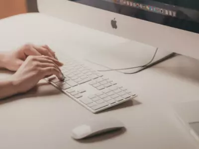 typing on a laptop helps your writing skills in college